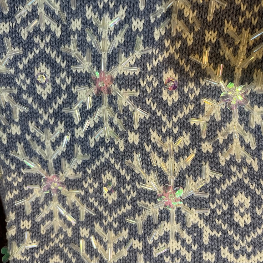 Lng Wovens Fair Isle Snowflake Bead & Sequin‎ Sweater Ice Blue White Mock Neck - Picture 3 of 9
